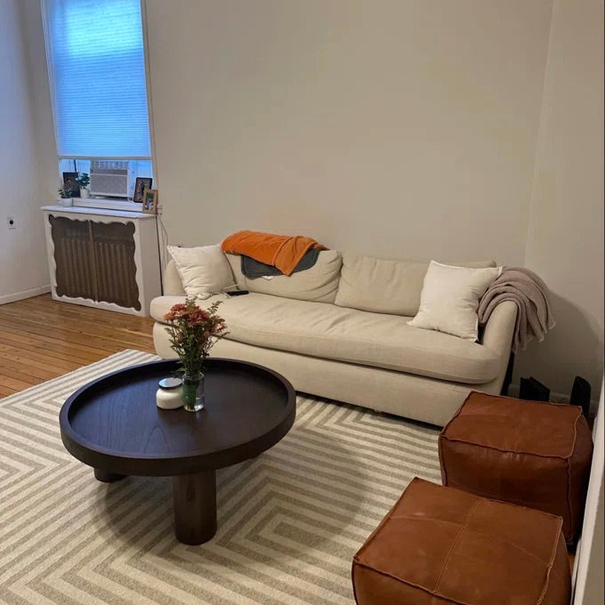 Dennis Coffee Table – live photo 4