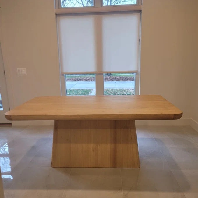 Langston Dining Table – live photo 2