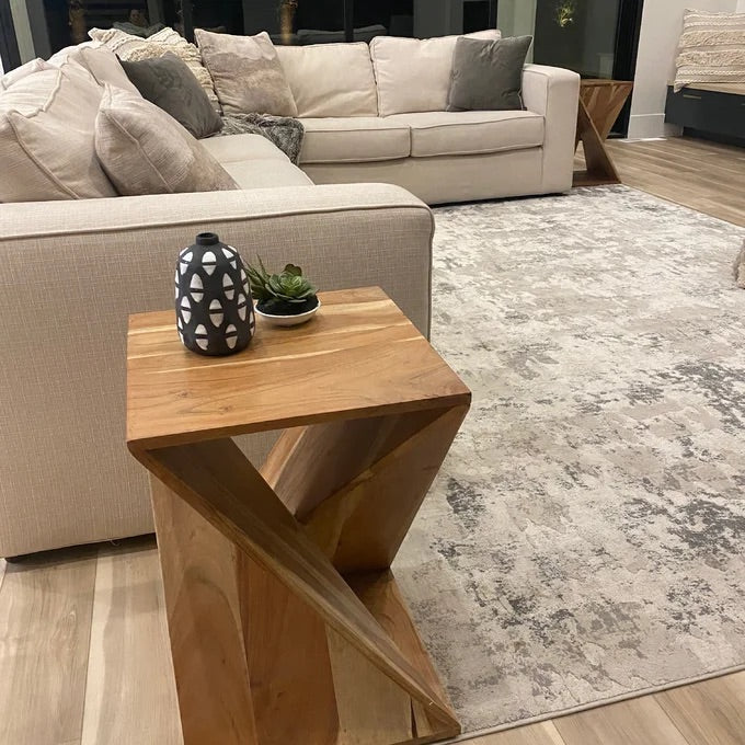Legacy Solid Wood End Table – live photo 2