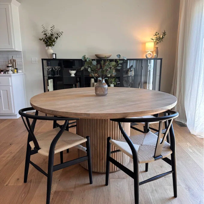 Mylo Round 6 Seater Dining Table – live photo 5