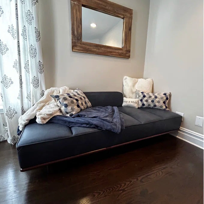 Kiaan Full-Grain Genuine Leather Daybed – live photo 4