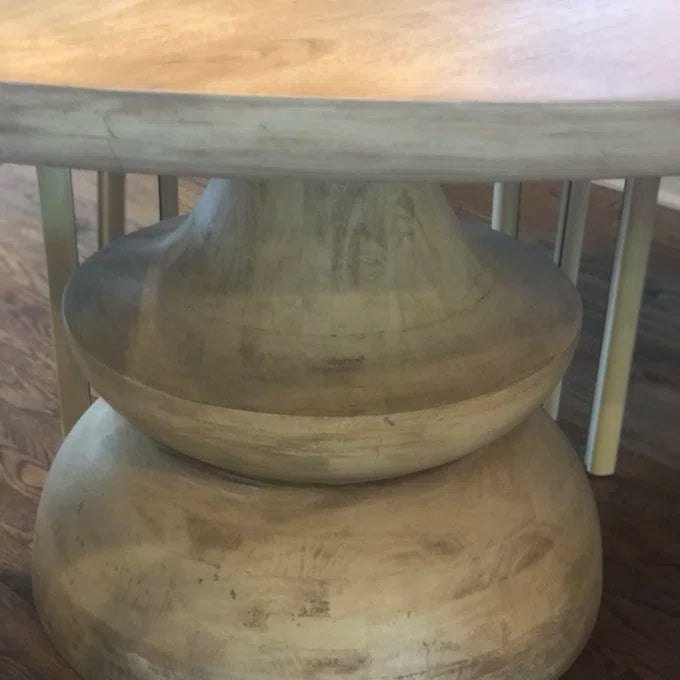 Musa Round Dining Table – live photo 1