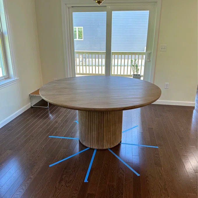 Mylo Round 6 Seater Dining Table – live photo 3