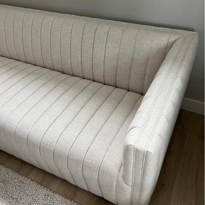 Abdiel Sofa – live photo 3