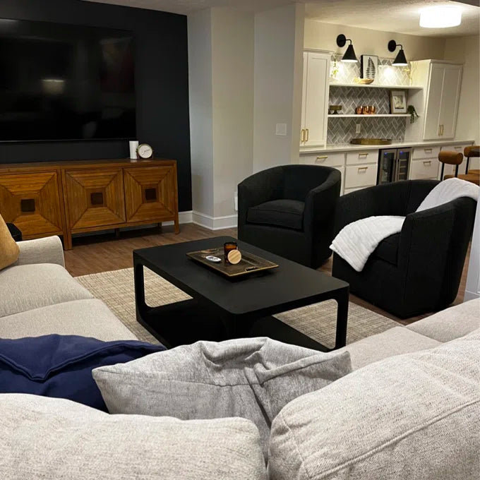 Kingsley Solid Wood Coffee Table – live photo 2
