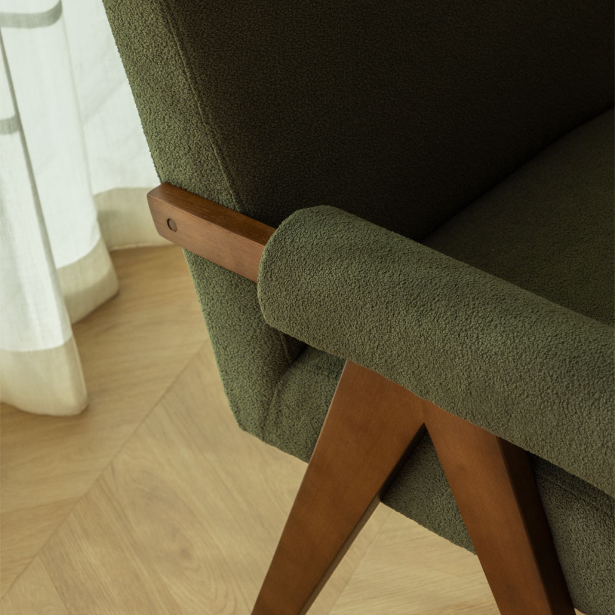 Eddie Dining Chair with Armrests in Wood and Bouclé Fabric