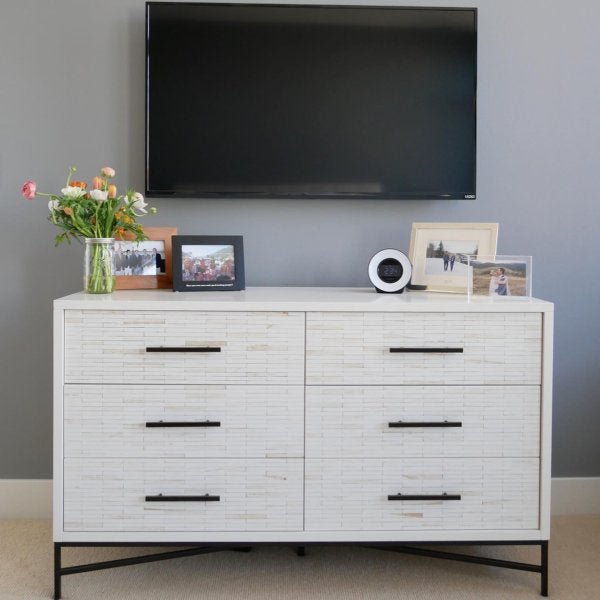 Benson Wood Tiled 6-Drawer Dresser – live photo 1
