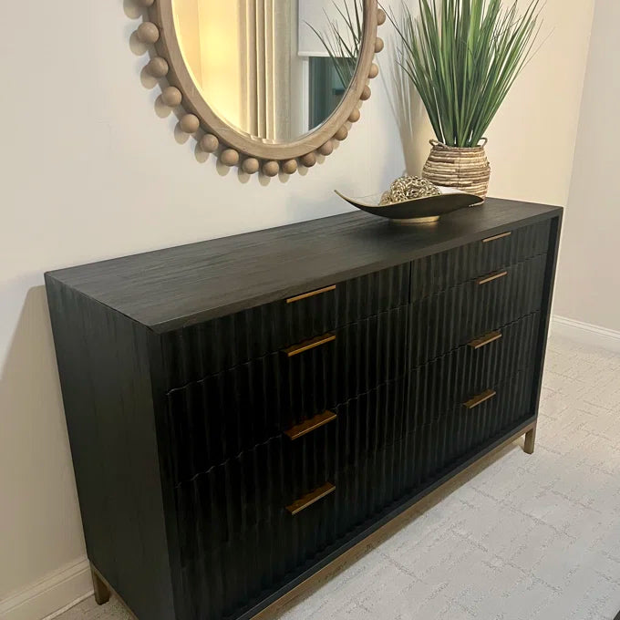 Harrison 8 Drawer – live photo 4