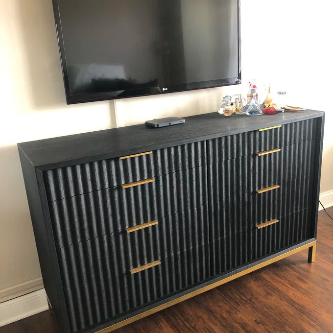 Harrison 8 Drawer – live photo 3