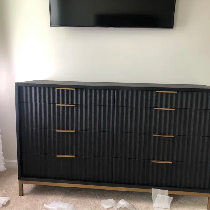 Harrison 8 Drawer – live photo 5